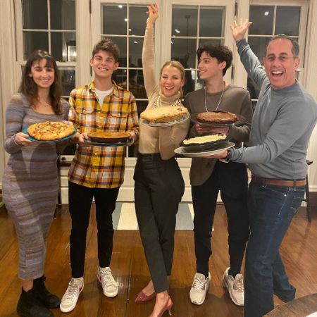 Shepherd Kellen Seinfeld and his family posted a picture on Thanksgiving.